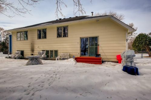 1252 Bucher Ave, Saint Paul MN  55126-8436 exterior