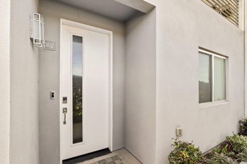 7570 Gibraltar St, Carlsbad, CA 92009-7410