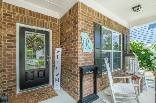 720 Lorimore Pass, Holly Springs, GA 30115