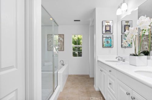 42 Arborside, Irvine CA  92603-0111 exterior