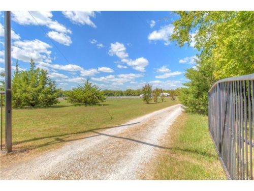 11300 4160 Rd, Claremore, OK 74017-6910