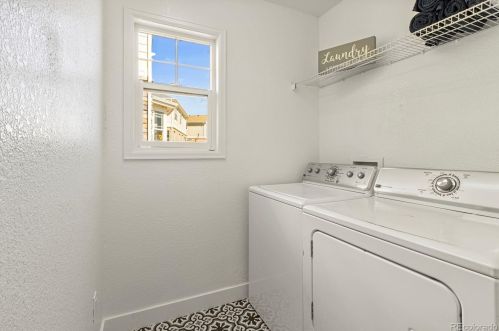 4824 Eaton Park Way, Aurora CO 80016-5926 exterior