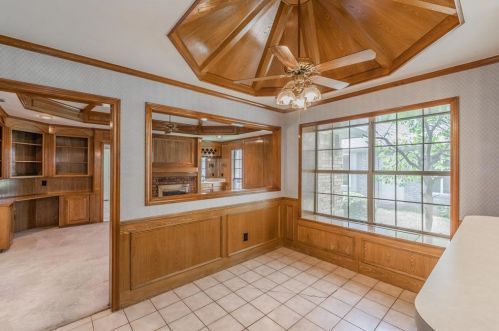 2102 Antibes Dr, Carrollton TX 75006-4327 exterior