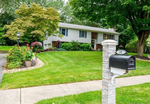 15 Yorktown Rd, Southington, CT 06489-4335
