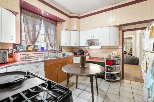 111 4 Ave, Denver CO 80203-4007 exterior