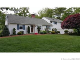 13 Huckleberry Ln, Kensington, CT 06037-2029