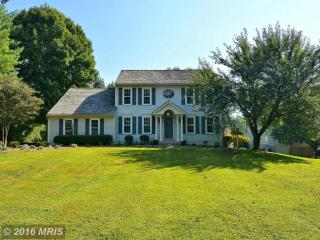 12215 Fairfax Hunt Rd, Fairfax, VA 22030-5942