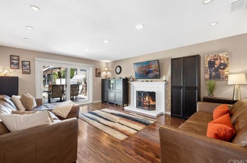 16749 Olive St, Santa Ana, CA 92708-2234