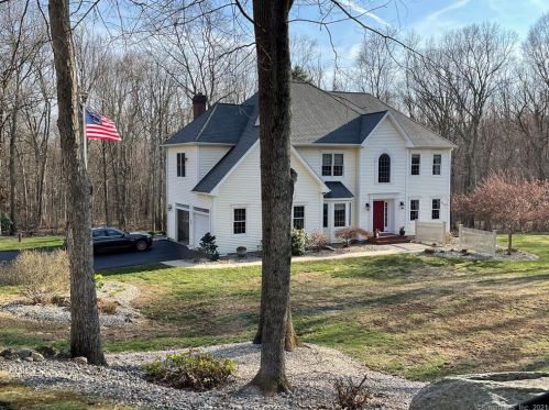 59 Bluebird Ln, Hebron, CT 06248-1270