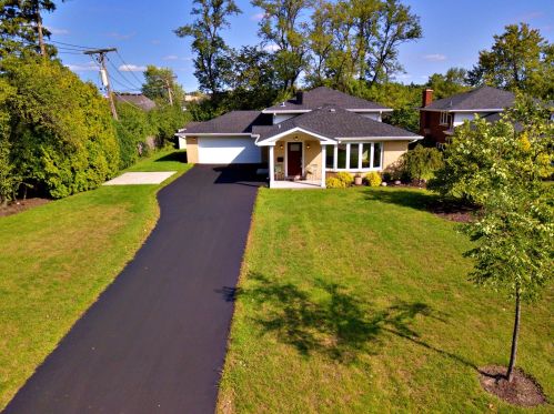 54 Naperville Rd, Willowbrook IL  60514-1021 exterior