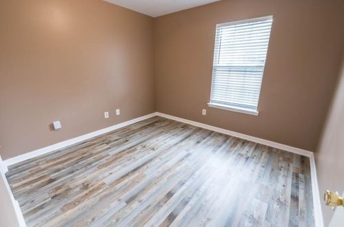 6737 Biscayne Blvd, Rex GA 30273-2244 exterior