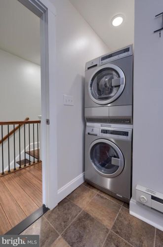 345 Ross St, Lancaster PA  17602-1941 exterior