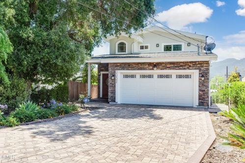 3352 Prospect Ave, Glendale, CA 91214-2548