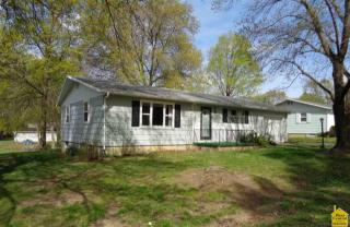 411 Olive St, Windsor, MO 65360-1911
