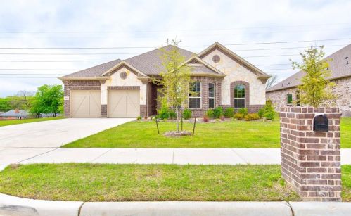 4016 Bendale Rd, Fort Worth, TX 76116-8526