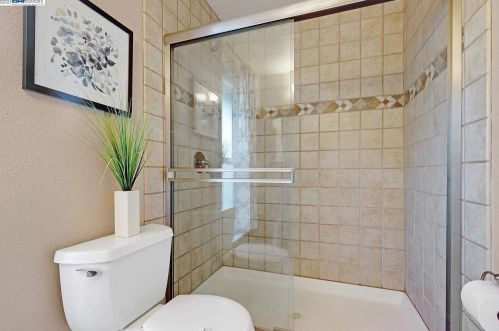 5442 Agostino Ct, Concord CA  94521-2421 exterior