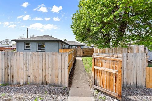 5194 33rd Ave, Denver CO  80207-1809 exterior