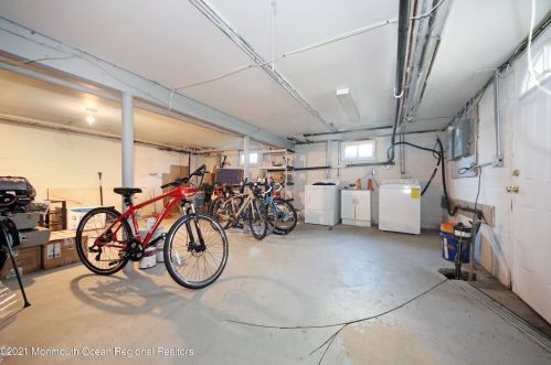 12 Oldfield Pl, Tinton Falls NJ  07701-1815 exterior