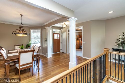 5 Hawthorne Ct, Saint Paul MN  55127-6476 exterior