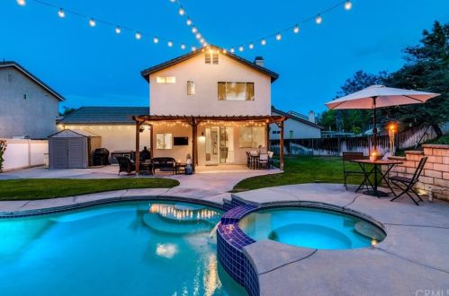 5531 Applecross Dr, Riverside CA  92507-6412 exterior