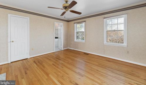 5250 Bradgen Ct, Springfield VA  22151-3505 exterior