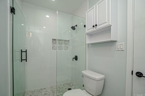 511 Allen Ave, Glendale CA  91201-2505 exterior