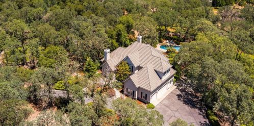 13200 Moss Rock Dr, Auburn, CA 95602-9379