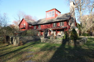 453 Newtown Tpke, Wilton CT  06897-3607 exterior