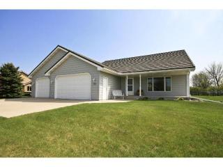 133 3rd Ave, Plato, MN 55370-5425