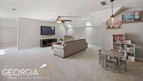 280 Cameron Ridge Dr, Atlanta GA  30328-4709 exterior