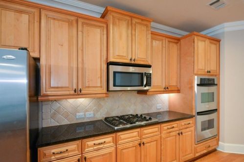 7880 Glisten Ave, Atlanta GA  30328-2465 exterior