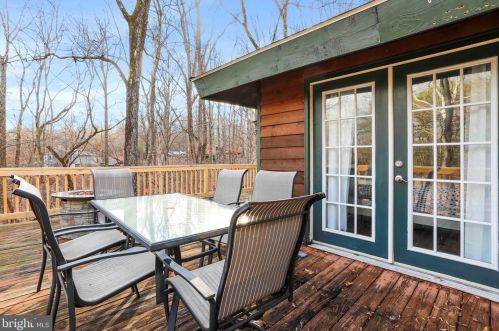 4 Pileated Woodpecker Ln, Hedgesville WV  25427-6232 exterior