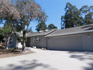 17214 Mcguffie Rd, Salinas, CA 93907-8750