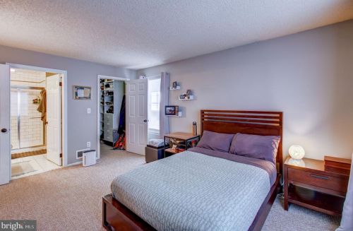 53 Voscek Ct, Trenton NJ 08648-2648 exterior