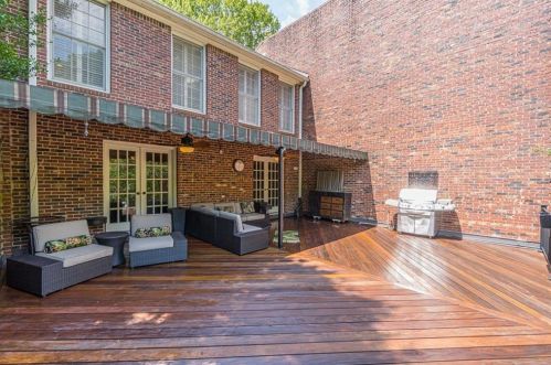 2101 Bohler Rd, Atlanta GA  30318-1515 exterior