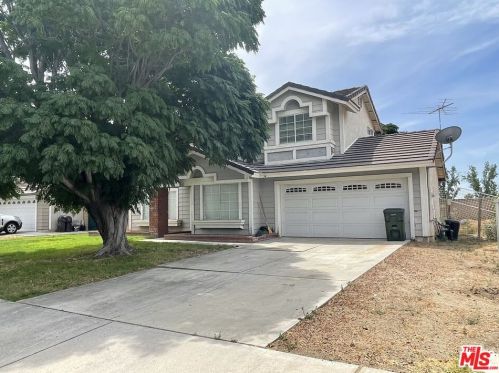 745 Sequoia St, Rialto, CA 92376-7854