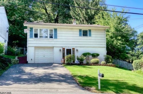5 Southwynde Dr, Parsippany, NJ 07834-2028