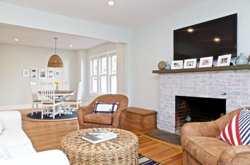 5 Alden Ave, Norwalk CT  06855-2501 exterior