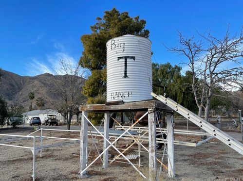 9322 Star Trl, Morongo Valley, CA 92256-9451