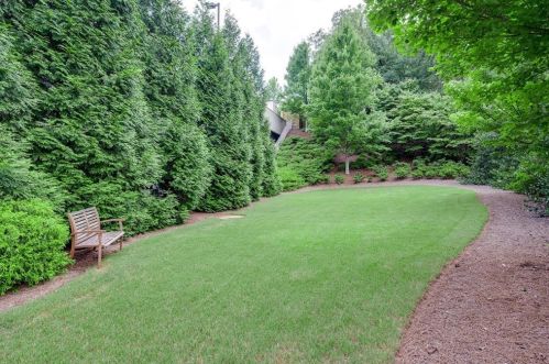326 Roswell St, Marietta GA  30060-8222 exterior