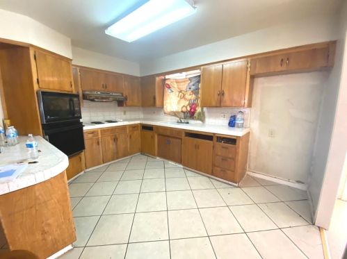 234 F St, Los Banos, CA 93635-3610