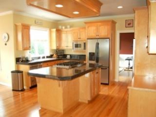 2730 Beacon Hill Dr, West Linn OR  97068-5609 exterior