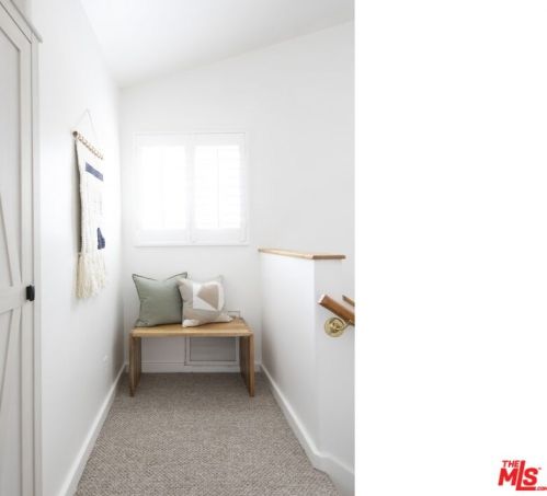 2832 Mayfield Ave, Glendale CA 91214-3816 exterior