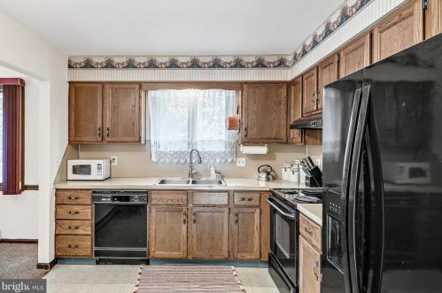 2714 Ritner Hwy, Carlisle PA  17015-9428 exterior