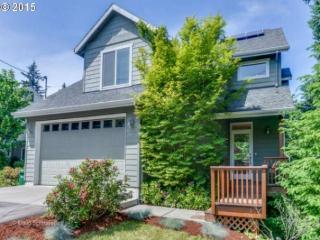 4433 Brugger St, Portland, OR 97219-5298