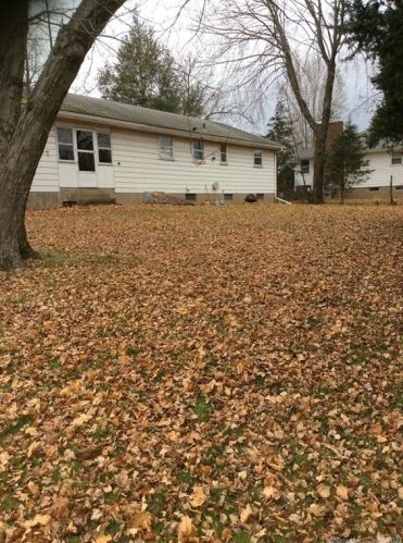 252 Hunting Hill Ave, Middletown, CT 06457-4345