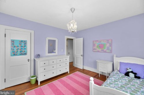 8601 Mayfair Pl, Silver Spring MD 20910-4302 exterior