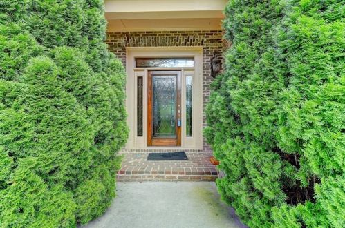 8550 Merion Dr, Duluth, GA 30097-6656