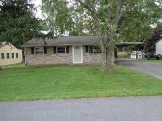 140 Wagner St, Carlisle, PA 17013-1238