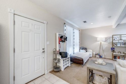 1817 Thomas Pl, Fort Worth TX  76107-3964 exterior